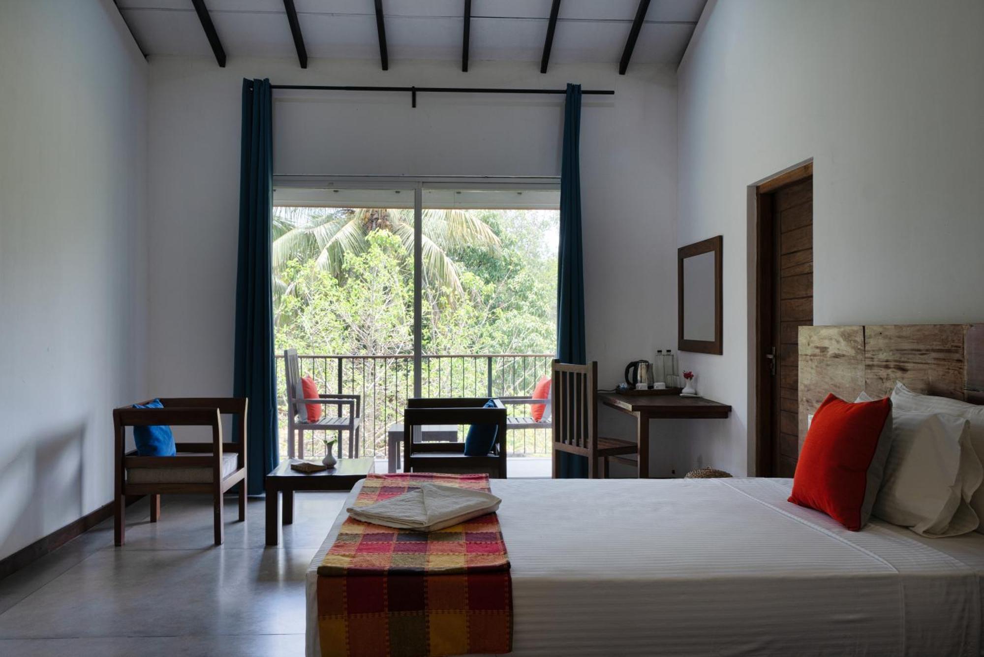 Lario Resort Sigiriya Exteriör bild