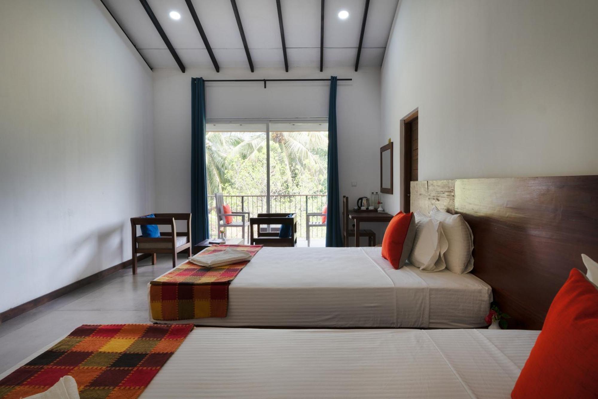 Lario Resort Sigiriya Exteriör bild